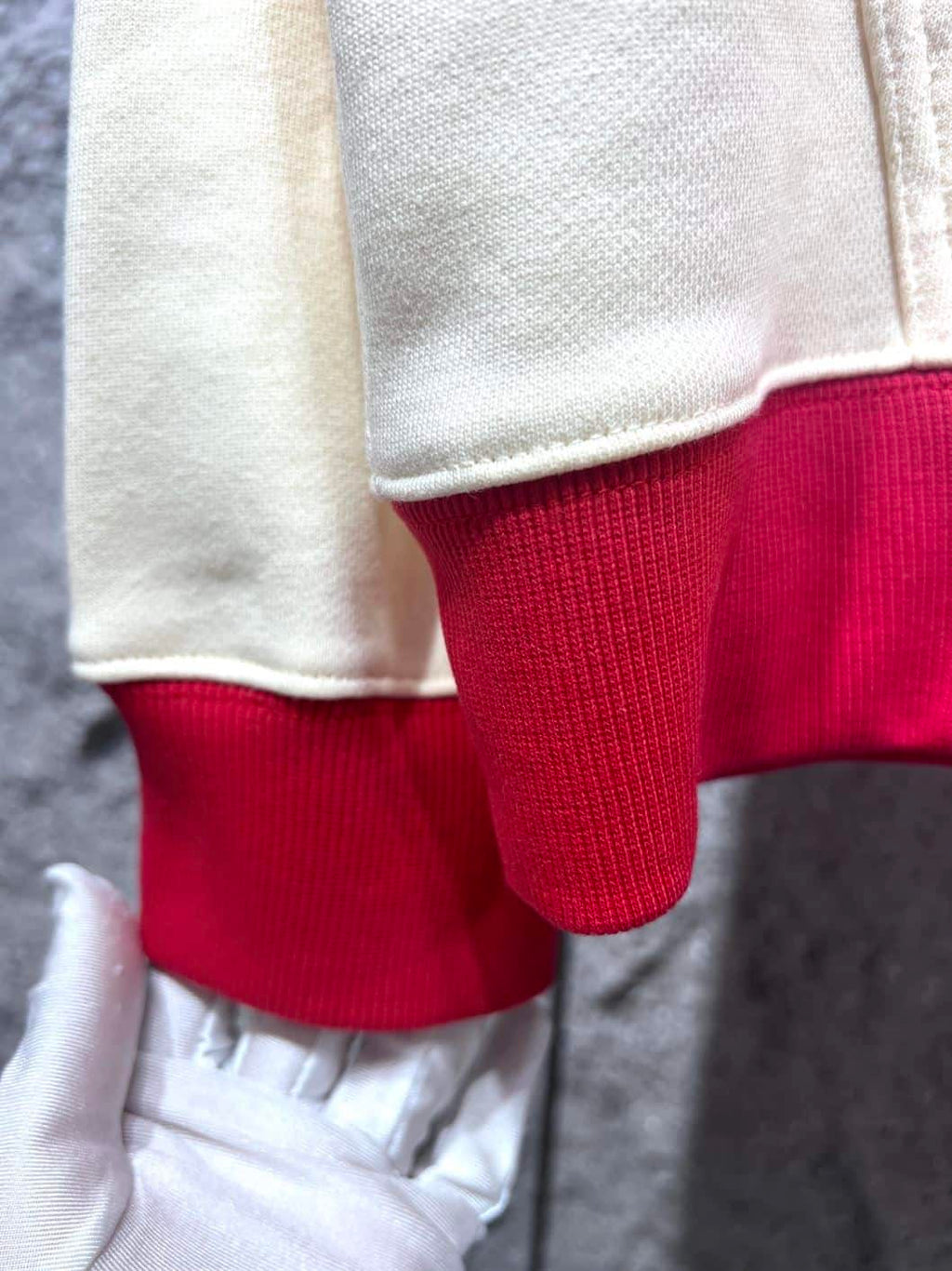 GUCCI HOODED SWEATSHIRT – GCK051