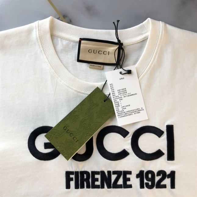 GUCCI LOGO EMBROIDERY T-SHIRT – GGS058