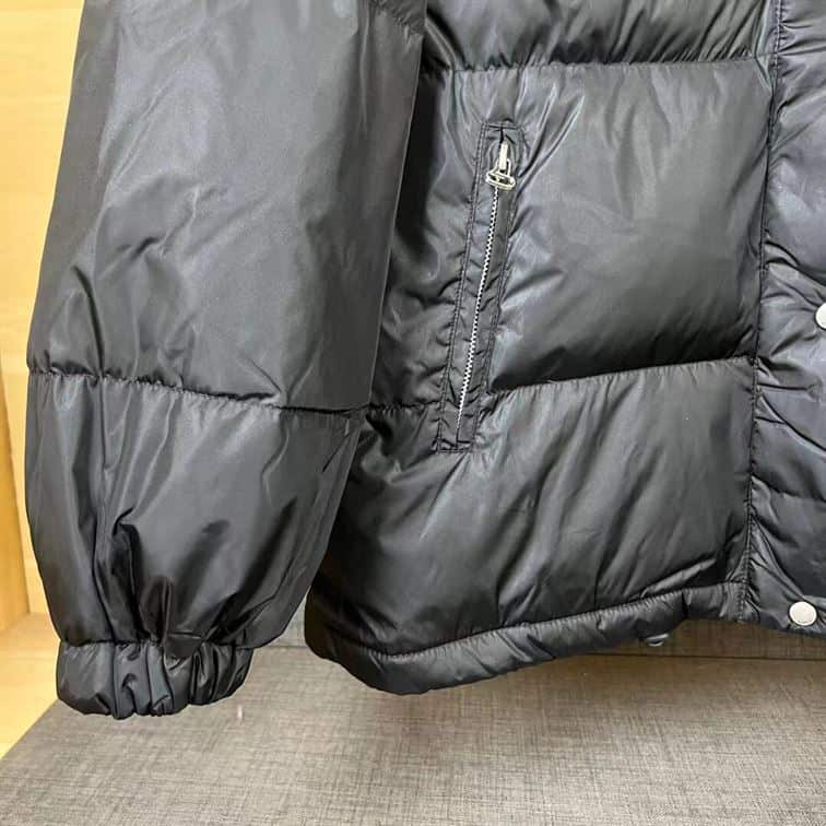 GUCCI NYLON SATIN PADDED JACKET – GCJ046