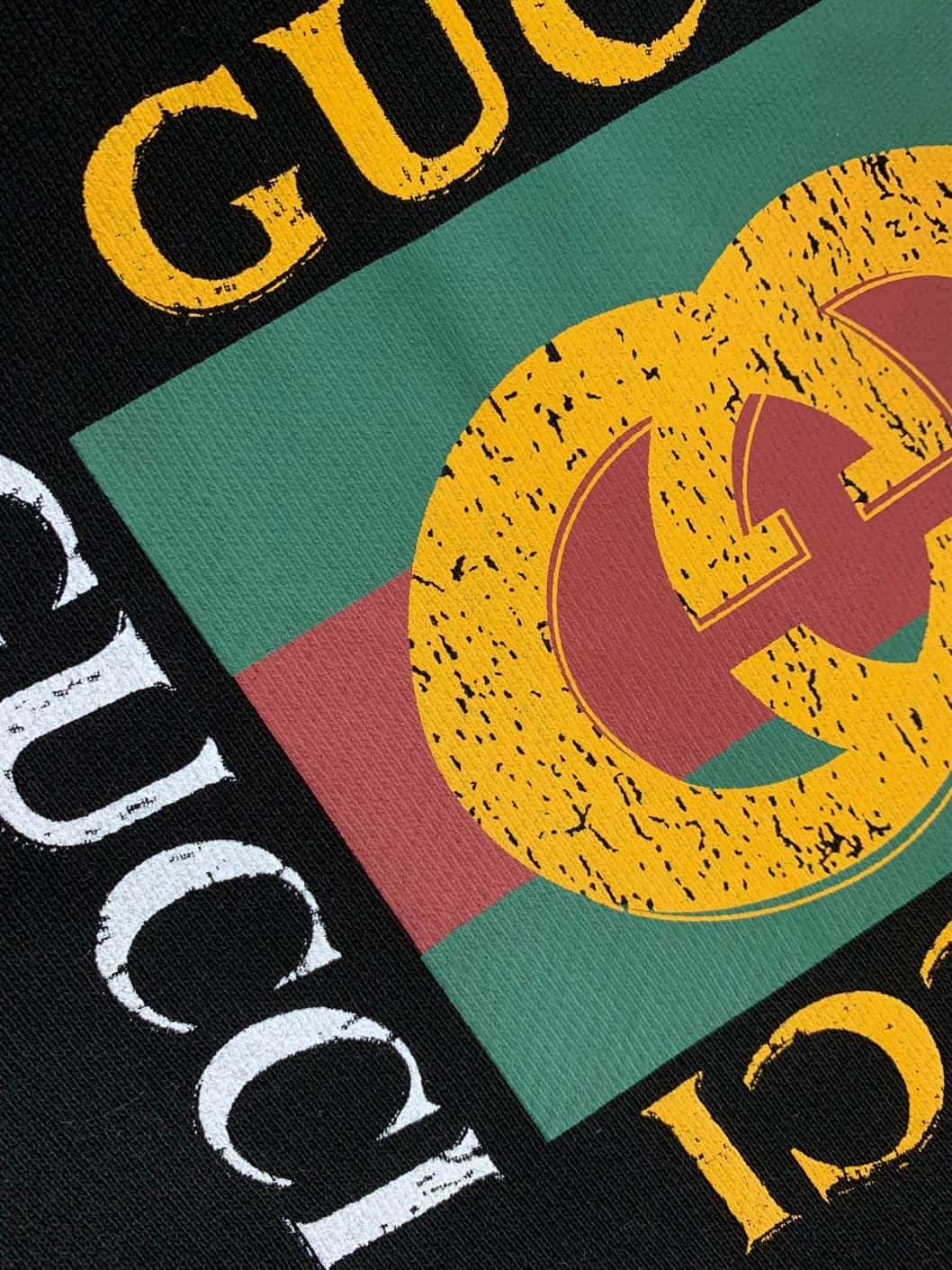 GUCCI OVERSIZE SWEATSHIRT WITH GUCCI LOGO – GCK004