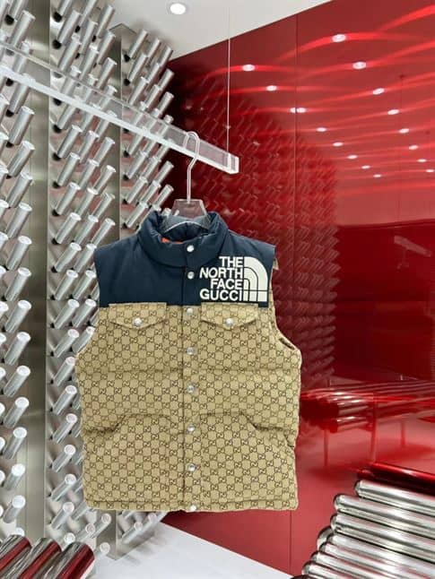 GUCCI X THE NORTH FACE GG PADDED VEST BLACK EBONY BEIGE – GCJ043