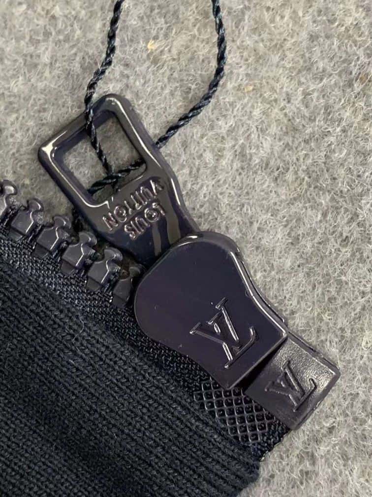 LOUIS VUITTON COAT – LVC010