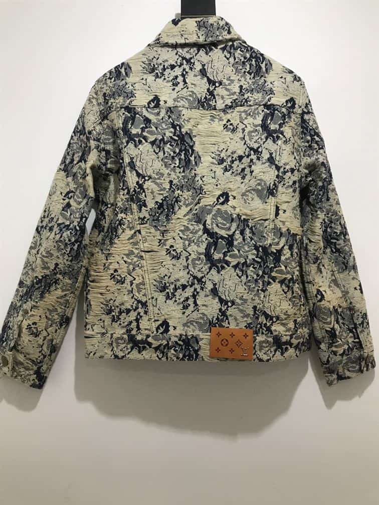 LOUIS VUITTON COAT – LVC024