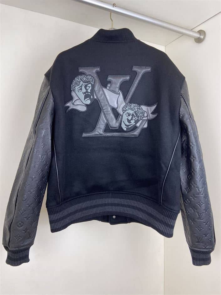 LOUIS VUITTON EMBOSSED LEATHER AND WOOL BLOUSON – LVC029