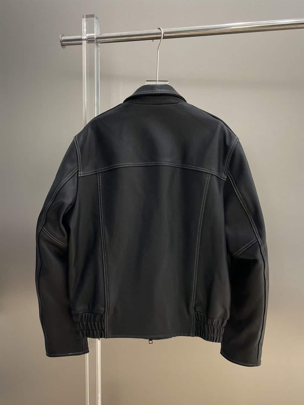 LOUIS VUITTON FREQUENCY CHIC LEATHER BLOUSON – LVC030