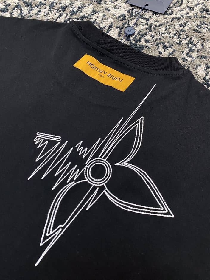 LOUIS VUITTON FREQUENCY GRAPHIC T-SHIRT – LVTS041