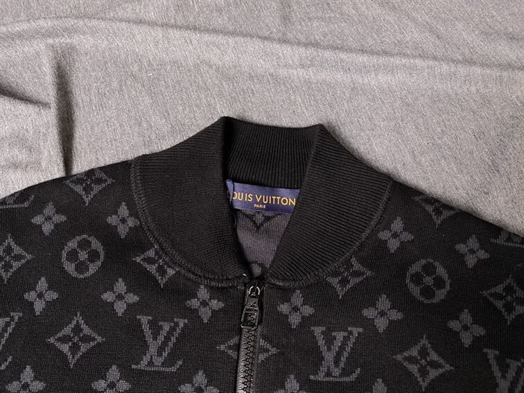 LOUIS VUITTON GRAFFITI ZIPPED BLOUSON – LVC033