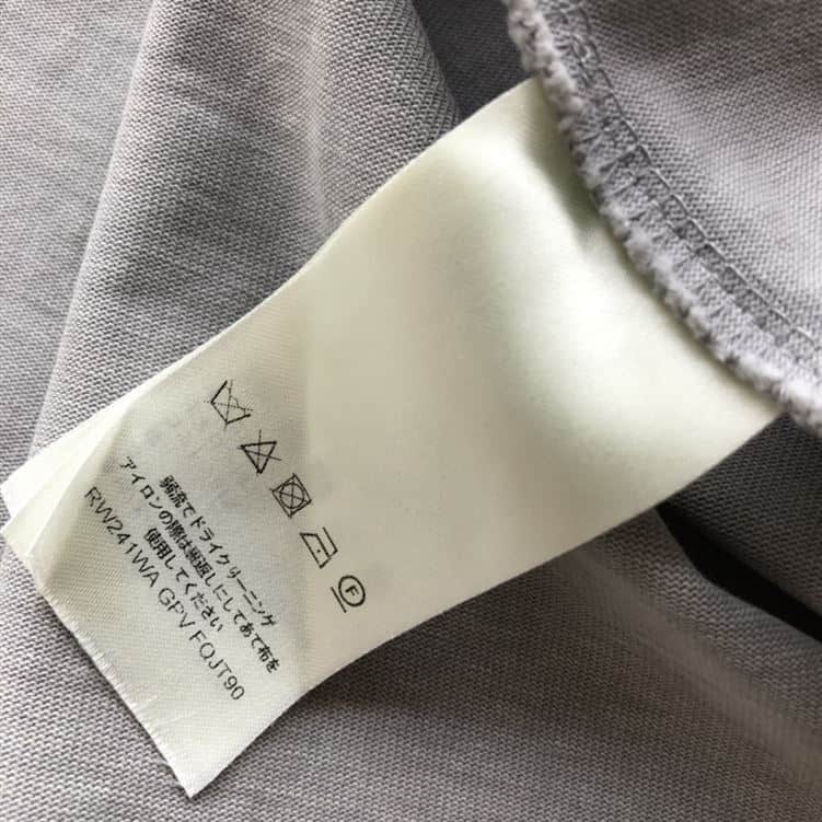 LOUIS VUITTON GRAPHIC LV SIGNATURE T-SHIRT – LVTS071