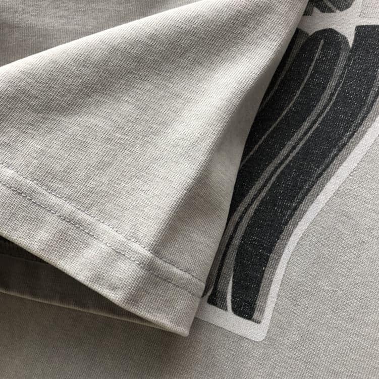 LOUIS VUITTON GRAPHIC LV SIGNATURE T-SHIRT – LVTS071