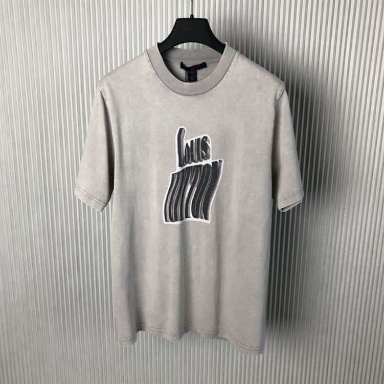 LOUIS VUITTON GRAPHIC LV SIGNATURE T-SHIRT – LVTS071