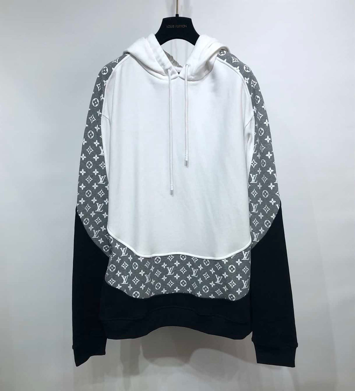 LOUIS VUITTON HOODIE – LVH021