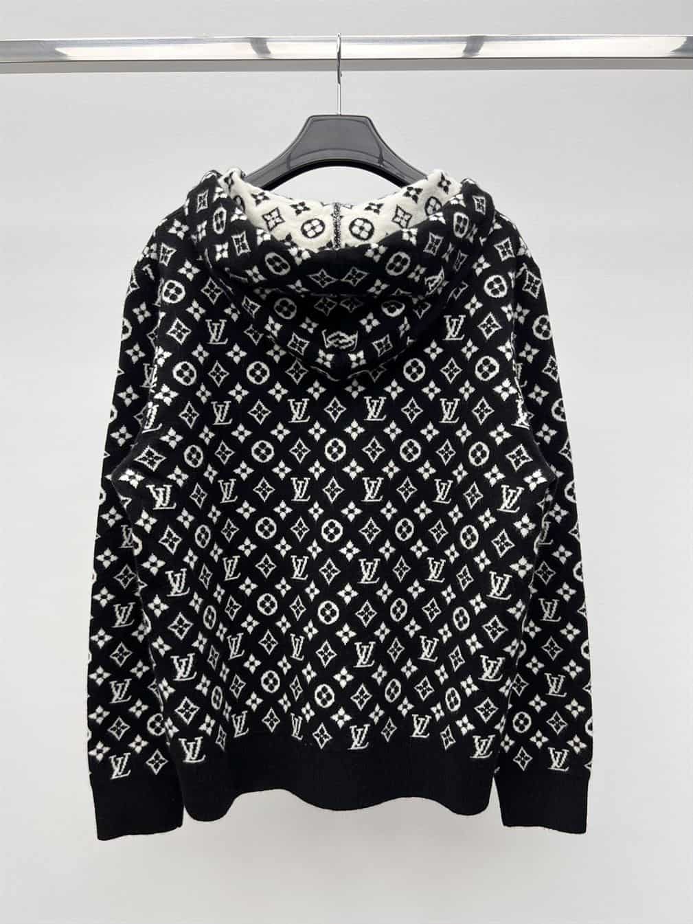 LOUIS VUITTON HOODIE – LVH022