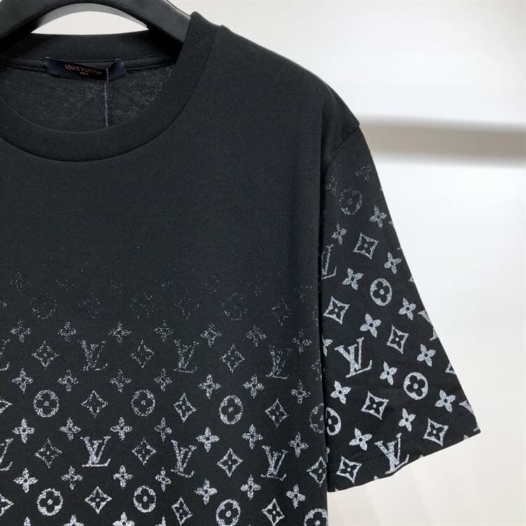 LOUIS VUITTON LVSE MONOGRAM GRADIENT T-SHIRT – LVTS054