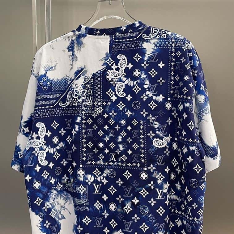 LOUIS VUITTON MONOGRAM BANDANA PRINTED T-SHIRT BLUE WHITE – LVTS045
