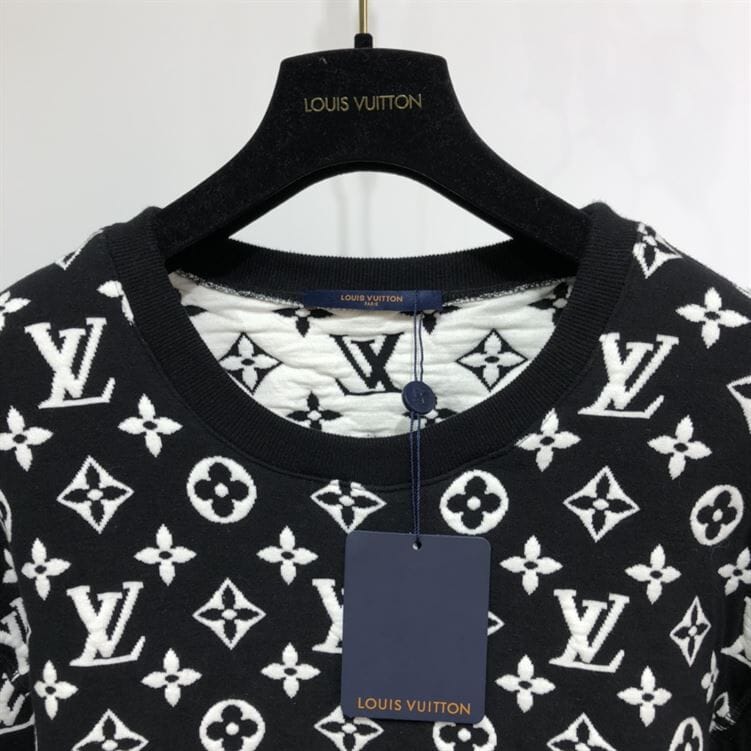 LOUIS VUITTON MONOGRAM BLACK & WHITE SWEATSHIRT – LVH007