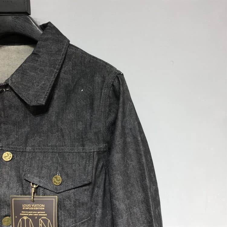 LOUIS VUITTON MONOGRAM DNA DENIM JACKET – LVC034