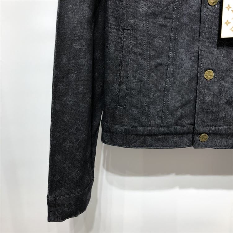 LOUIS VUITTON MONOGRAM DNA DENIM JACKET – LVC034