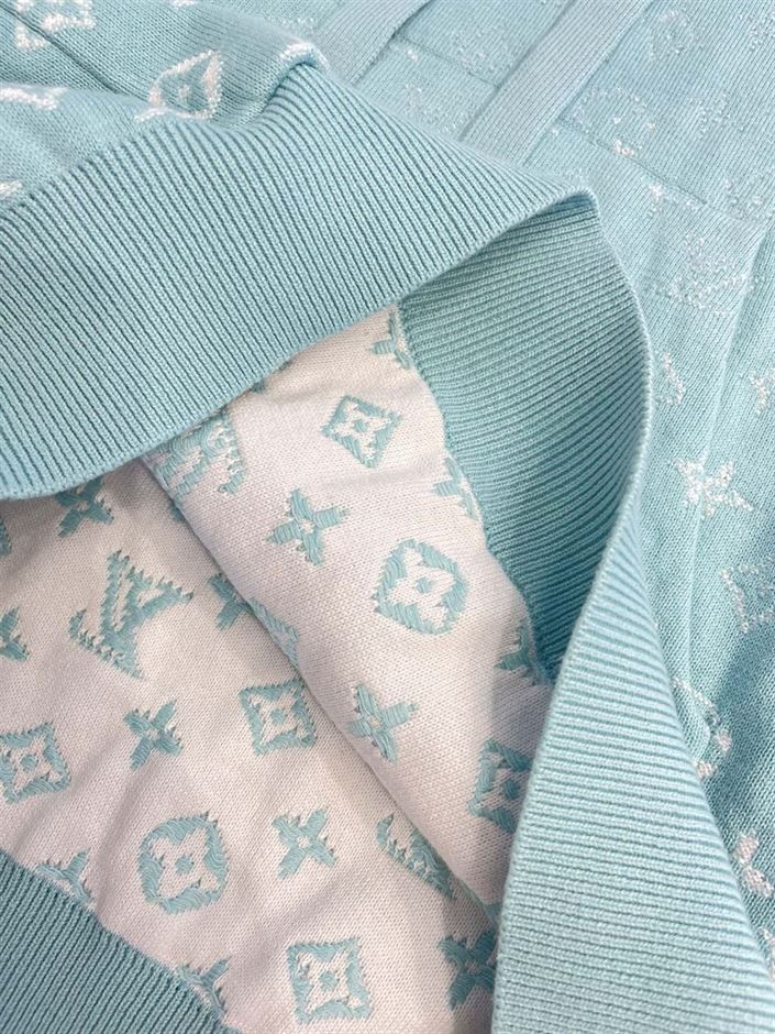 LOUIS VUITTON MONOGRAM GRADIENT HOODIE – LVH040