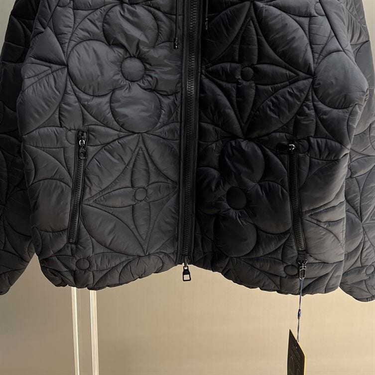 LOUIS VUITTON REVERSIBLE MONOGRAM PUFFER JACKET – LVC028