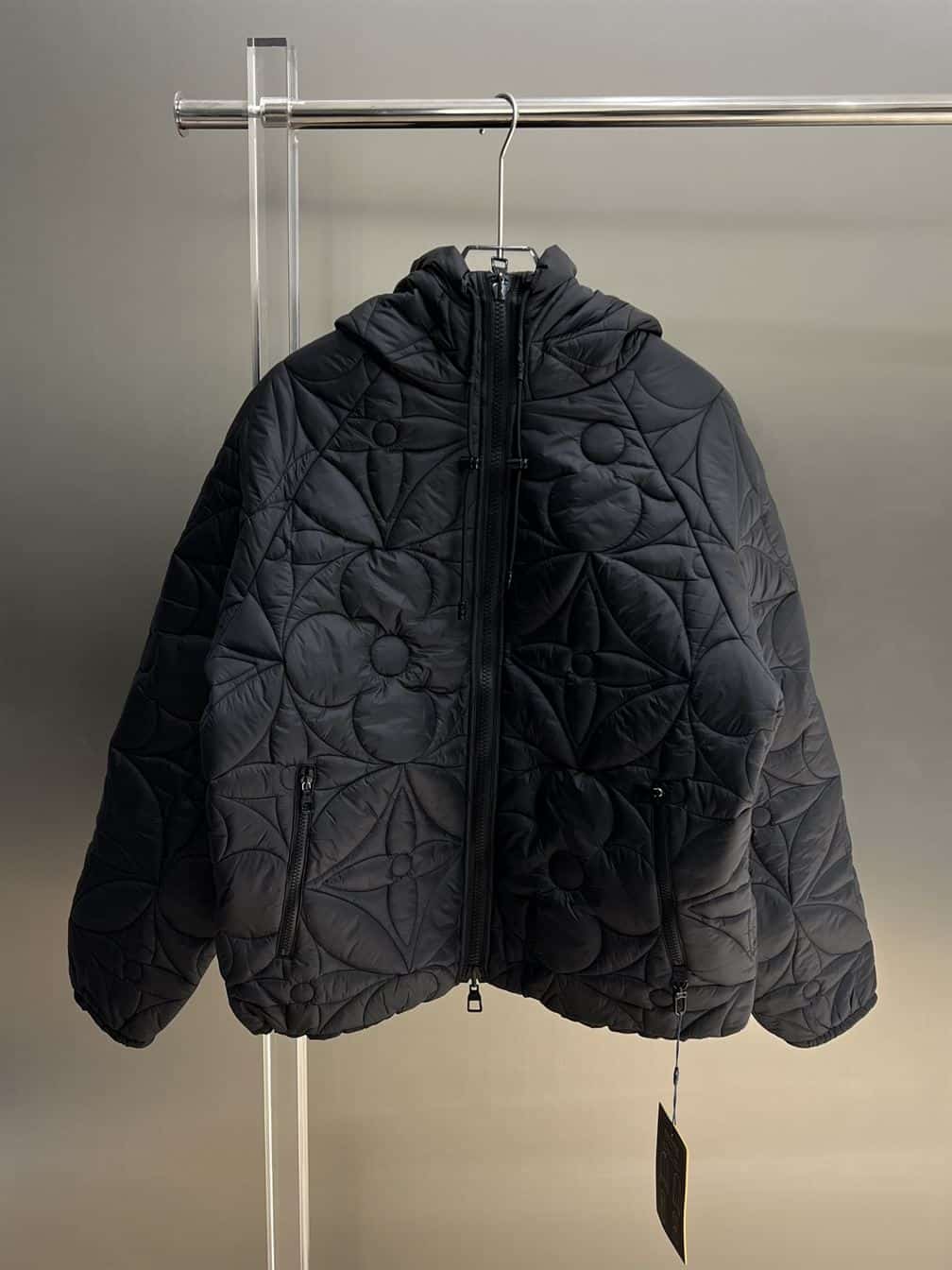 LOUIS VUITTON REVERSIBLE MONOGRAM PUFFER JACKET – LVC028