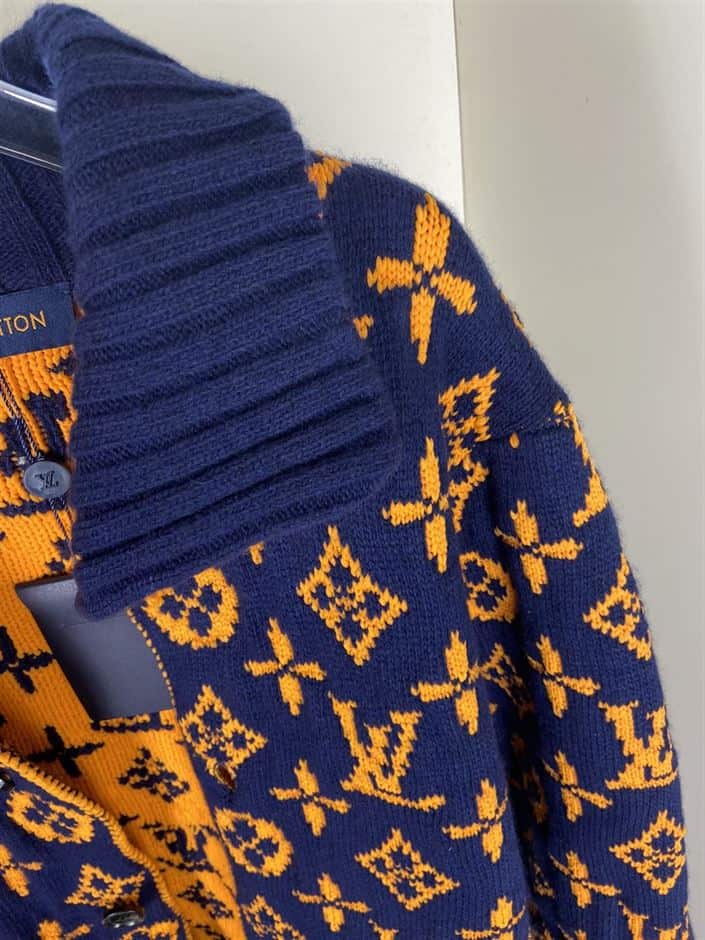 LOUIS VUITTON SIGNATURE CARDIGAN – LVH038