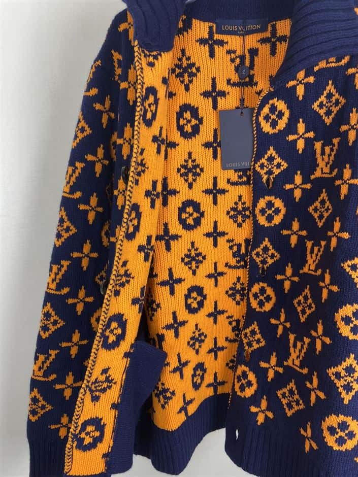 LOUIS VUITTON SIGNATURE CARDIGAN – LVH038