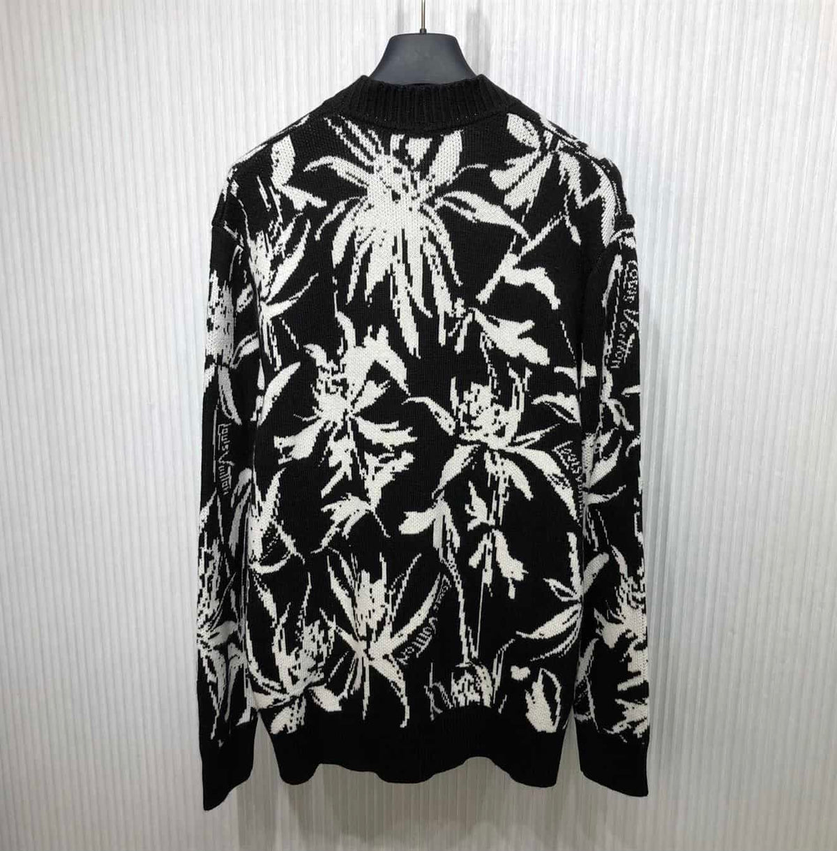 LOUIS VUITTON THISTLE JACQUARD CARDIGAN – LVH049
