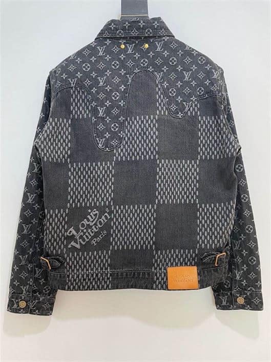 LOUIS VUITTON X NIGO GIANT DAMIER WAVES MNGM DENIM JACKET NOIR – LVC001