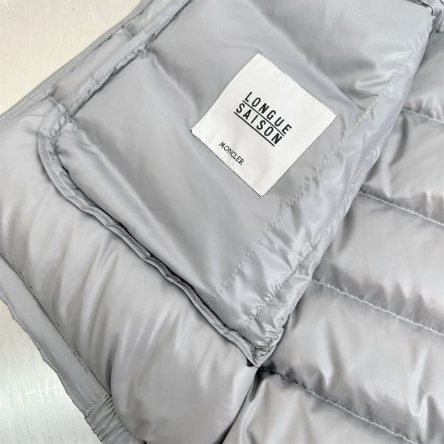 MONCLER ACORUS QUILTED DOWN JACKET IN GREY – MC058