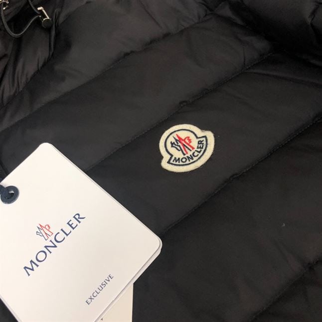 MONCLER AGOUT QUILTED SHELL JACKET – MC069