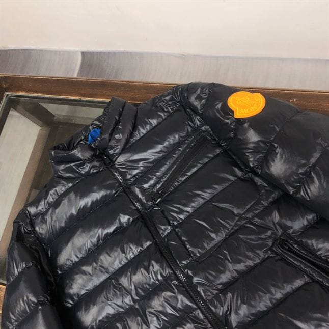 MONCLER AMALTEAS PADDED JACKET – MC072