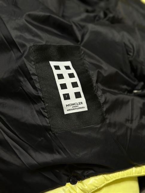 MONCLER ANTHEMIOCK SHORT DOWN JACKET – MC044