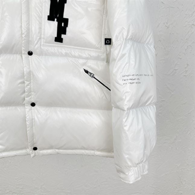 MONCLER ANTHEMIOCK SHORT DOWN JACKET – MC046