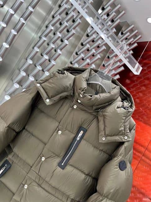 MONCLER BAUGES LEATHER-TRIMMED QUILTED SHELL HOODED DOWN JACKET – MC084