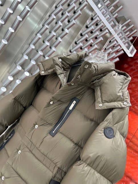 MONCLER BAUGES LEATHER-TRIMMED QUILTED SHELL HOODED DOWN JACKET – MC084