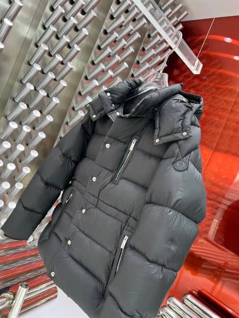 MONCLER BLACK BAUGES LEATHER-TRIMMED DOWN JACKET – MC083