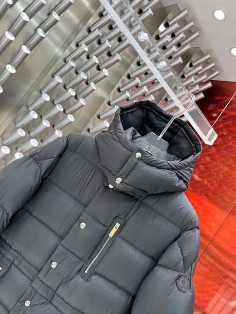 MONCLER BLACK BAUGES LEATHER-TRIMMED DOWN JACKET – MC083