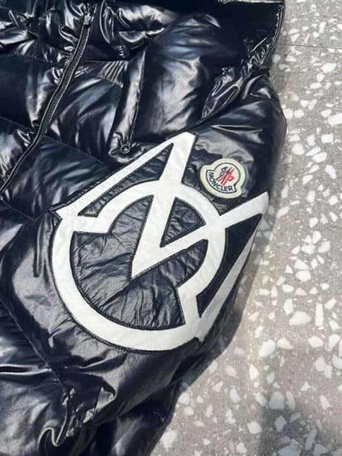 MONCLER BLACK DOWN SAULX PUFFER JACKET – MC025