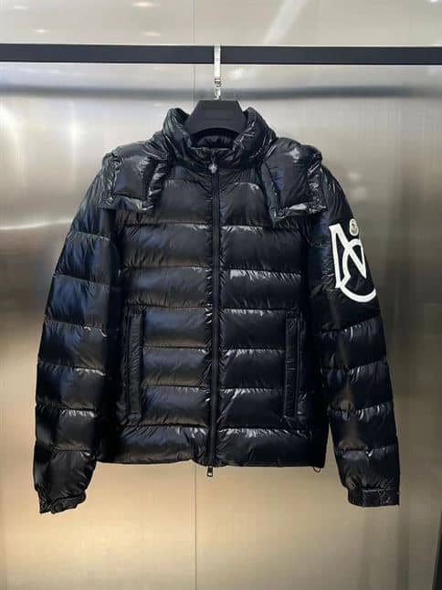 MONCLER BLACK DOWN SAULX PUFFER JACKET – MC025
