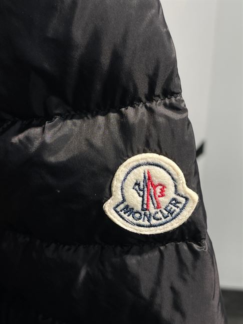 MONCLER BLACK LIHOU DOWN JACKET – MC079