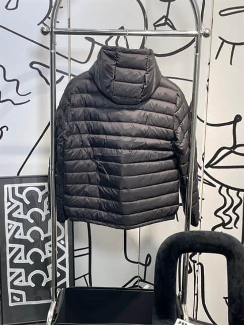MONCLER BLACK LIHOU DOWN JACKET – MC079