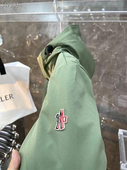 MONCLER COAT – MC120