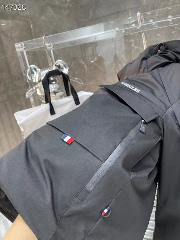 MONCLER COAT – MC121