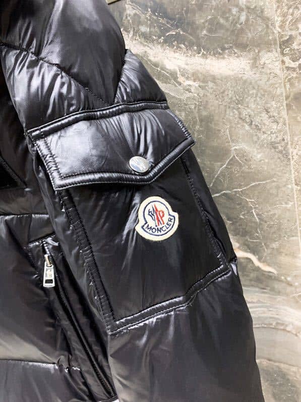 MONCLER COAT – MC122
