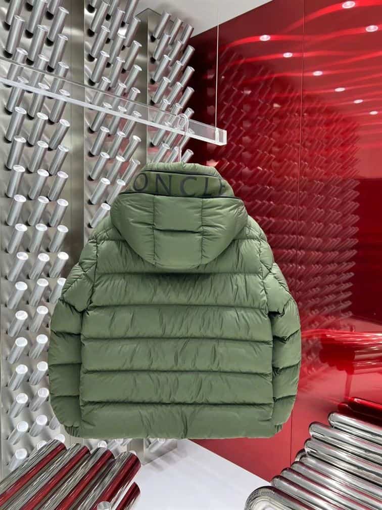 MONCLER COAT – MC130