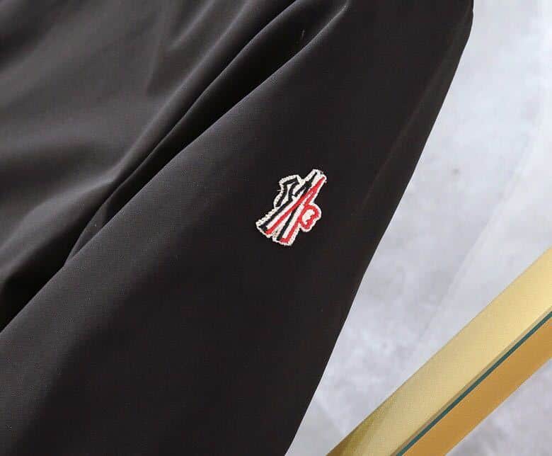 MONCLER COAT – MC136