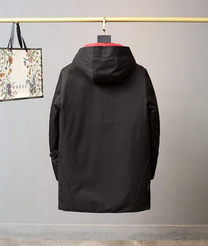 MONCLER COAT – MC136