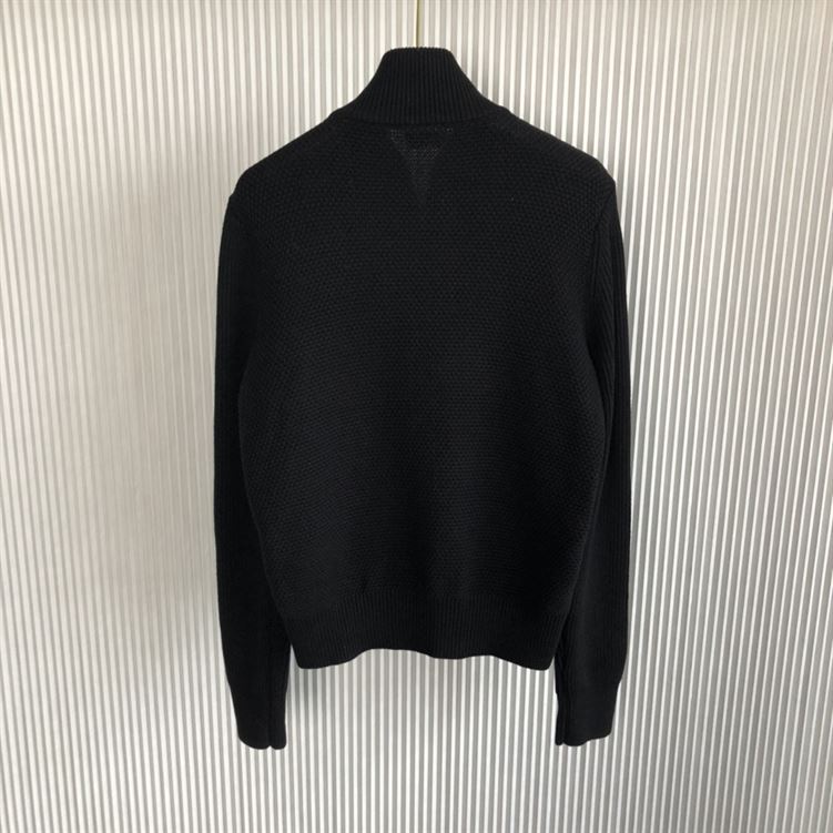 MONCLER COAT FOR MEN – MC002