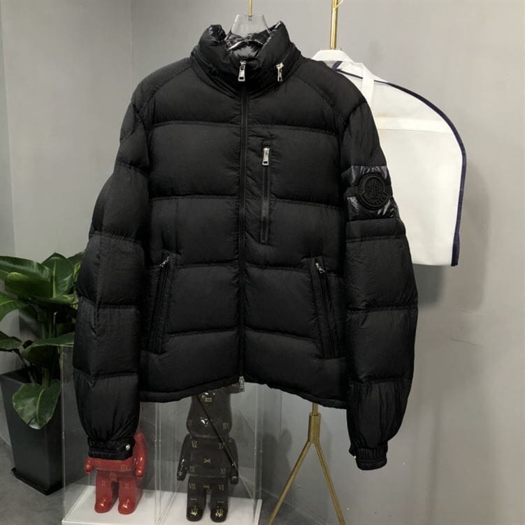 MONCLER COAT FOR MEN – MC003