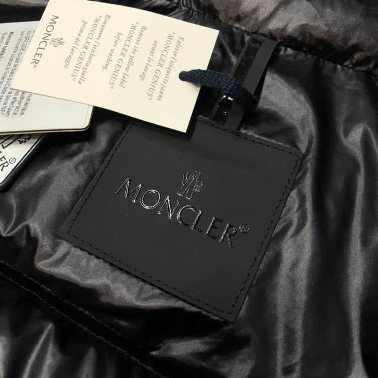 MONCLER COAT FOR MEN – MC003